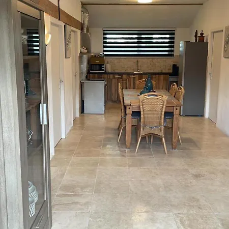 Malina Fruits ベッド・アンド・ブレックファスト *